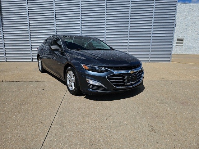 Used 2020 Chevrolet Malibu 1LS with VIN 1G1ZB5ST2LF140972 for sale in Cape Girardeau, MO