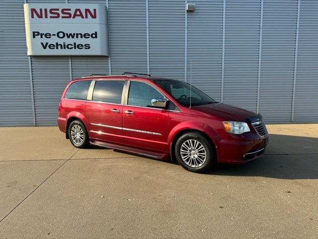 Used 2014 Chrysler Town & Country Touring-L with VIN 2C4RC1CG8ER257207 for sale in Cape Girardeau, MO