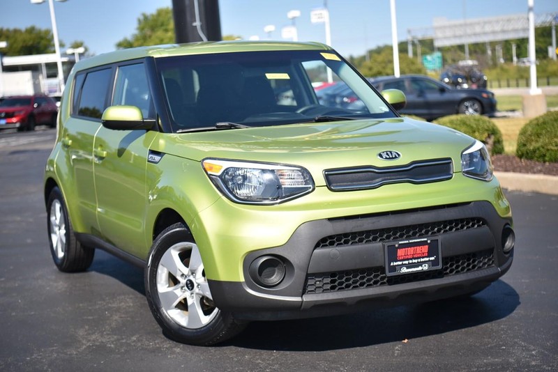 Used 2017 Kia Soul Base with VIN KNDJN2A25H7883906 for sale in Hazelwood, MO