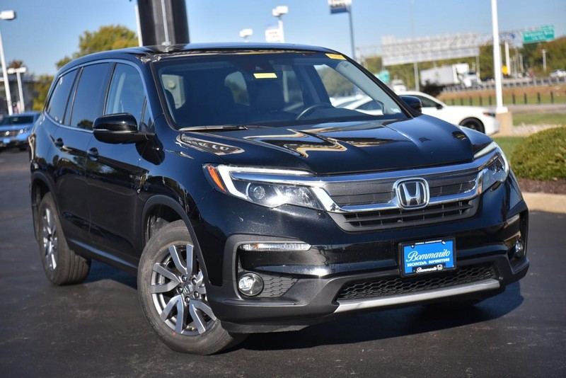 Used 2019 Honda Pilot EX-L with VIN 5FNYF6H54KB061828 for sale in Hazelwood, MO