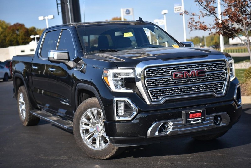 Used 2021 GMC Sierra 1500 Denali Denali with VIN 3GTU9FED3MG433268 for sale in Hazelwood, MO