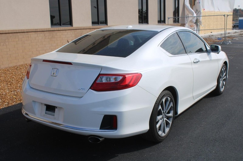 Used 2015 Honda Accord EX-L V-6 with VIN 1HGCT2B81FA005148 for sale in Wood River, IL